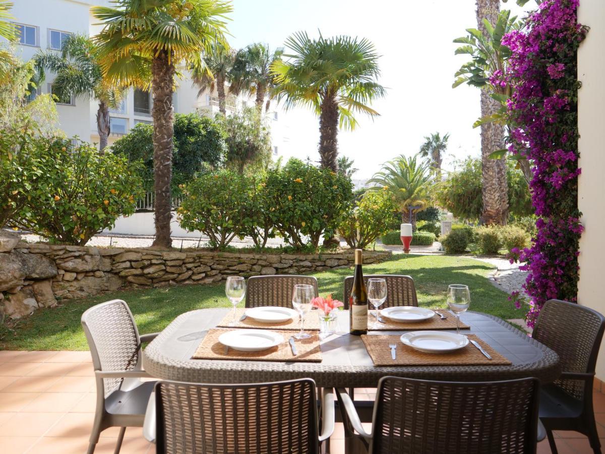 Spacious Apartment Near Porto De Mos Beach, Lagos. Kültér fotó