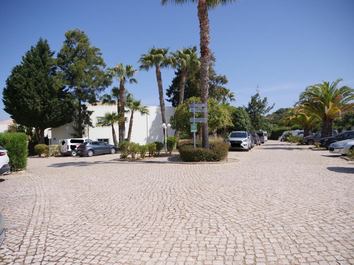 Spacious Apartment Near Porto De Mos Beach, Lagos. Kültér fotó